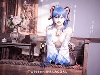 蘿莉嫩妹@超級美穴@白莉愛吃巧克力之甘雨