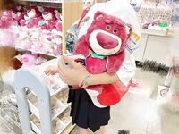 海角社區亂倫小哥封神熱銷之作  海邊瞭望台強奸處女表妹被人看到也不管了化身禽獸奪了她的第一次