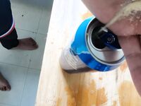 海角社區禽獸父親破處18歲蘿莉女兒後續 喂閨女吃春Y後悔不已累的我的老腰都快斷了