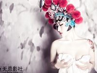 身材很棒的古典裸女