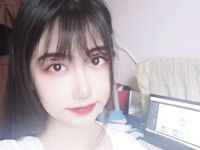 偷翻女同学手机相册里的所有自拍