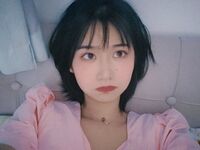 偷翻女同学手机相册里的所有自拍