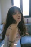 走另類情色唯美路線的攝影大咖AMA女體藝術私拍各種露臉極品反差美模觀感另一種滋味