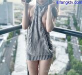 一字馬又馬甲線的舞蹈練習生yoxi 下海，解鎖一字馬姿勢做愛太溜了，蘿莉和御姐的結合體，天然粉逼太緊了 要輕輕地插進去