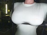 超美尤物『小王同學』微密圈七月份最新肥臀巨乳黑絲甄選 動一下B濤洶涌