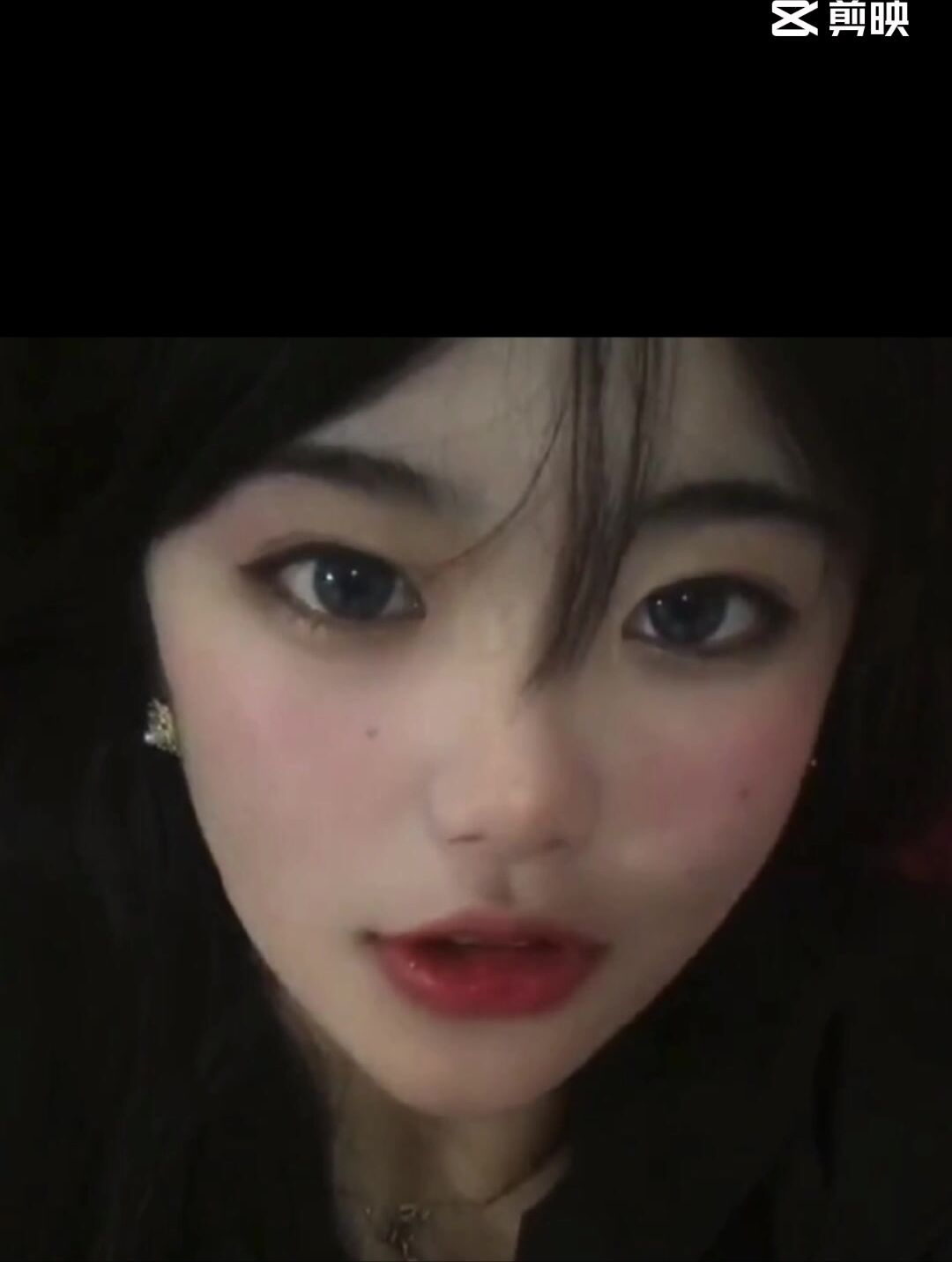 皮皮蝦網紅純欲女神【在下小羊】人前傲女，人後母狗，被金主包養定製私拍各種裸舞紫薇視頻207V (194)