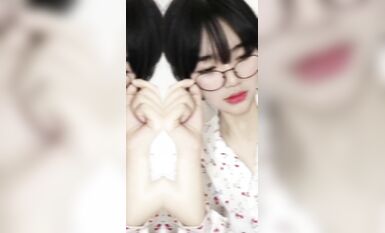 皮皮蝦網紅純欲女神【在下小羊】人前傲女，人後母狗，被金主包養定製私拍各種裸舞紫薇視頻207V (21)