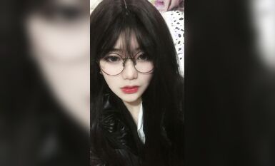 皮皮蝦網紅純欲女神【在下小羊】人前傲女，人後母狗，被金主包養定製私拍各種裸舞紫薇視頻207V (31)