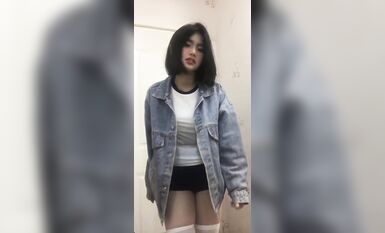 皮皮蝦網紅純欲女神【在下小羊】人前傲女，人後母狗，被金主包養定製私拍各種裸舞紫薇視頻207V (42)