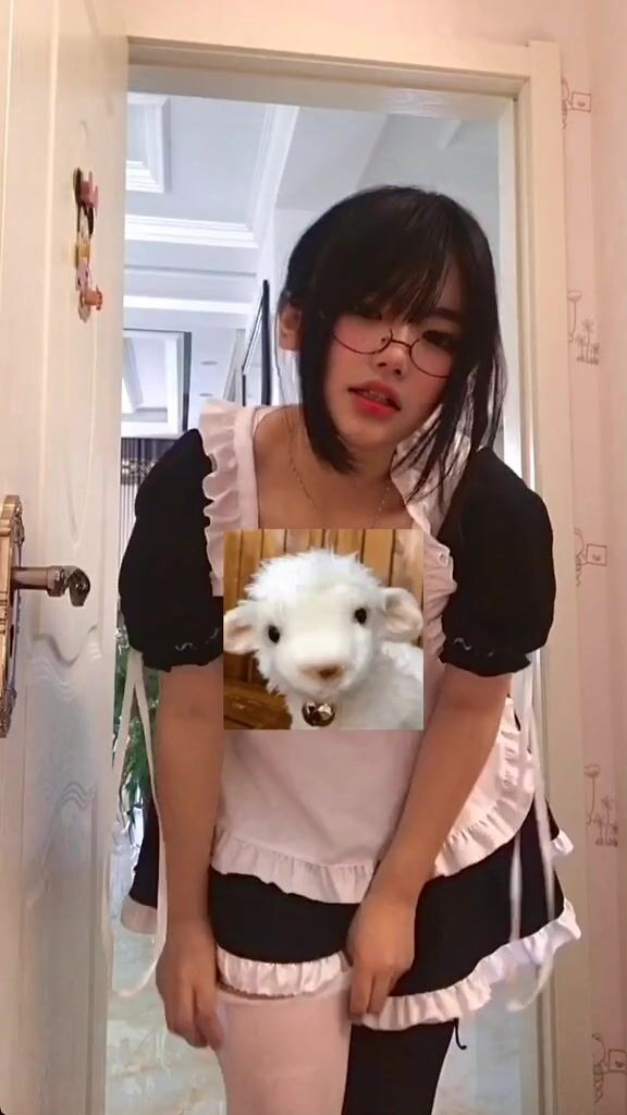 皮皮蝦網紅純欲女神【在下小羊】人前傲女，人後母狗，被金主包養定製私拍各種裸舞紫薇視頻207V (44)