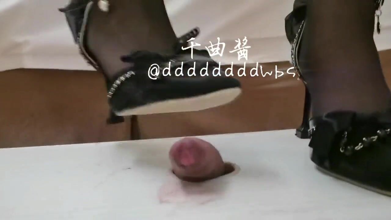 推特字母圈上海蘿莉風殘忍調教女大神【千曲醬】花樣百出極限虐奴~龜頭責罰強製取精馬眼酷刑 (17)