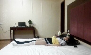 私房震撼首發售價200大洋新作 MJ大神道人爽迷重慶00後JK學生妹屁眼打力水1080P無私房水印原版 (4)