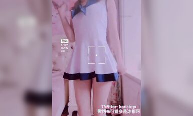 推特上著名抖音風福利姬可愛多是冰棍阿私拍各種潮流BGM活潑裸舞露臉母狗式紫薇 (17)