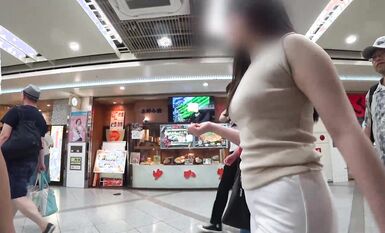 【フルHD 高畫質】ノーブラ乳首がビンビンに！！思わず感じちゃうデカ尻ドスケベ女がヤバ過ぎます！！