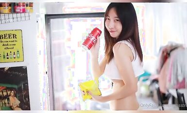 露臉才是王道萬人求檔OnlyFans極品網紅情侶褒姒私拍完結多情趣露臉激情肉戰很有代入感 (27)