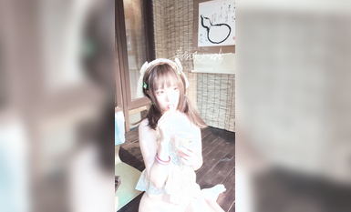 高端ACG業界女神爆機少女▌喵小吉▌清純鄰家《小吉的小鎮生活》掰穴逗乳少女感無敵嫩 (2)