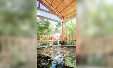 【淫妻性愛 完美露臉】極品御姐『美寶尤』最新激情性愛 野外啪啪忘情口交車震 人妻一臉陶醉的吃嘬舔裹老公的肉棒 (12)