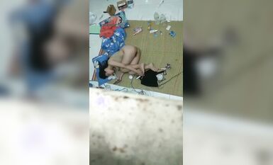 大眾澡堂民宅公寓出租房衛生間浴室各種極限操作現場實拍多位妹子洗香香基本都是亮點 (27)