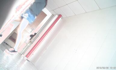 無印原版廁拍日記 6月27日4K全景電子創業園漂亮的小文員 (4)