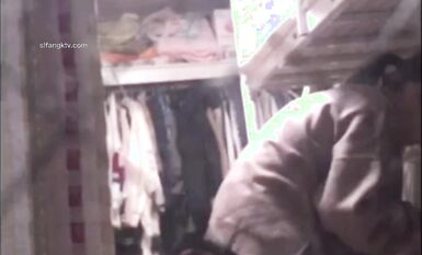 私房流出 精品推薦 五月新流出長期偷拍女生宿舍各種嫩妹 (7)