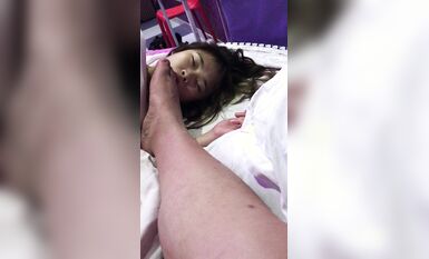 變態肥豬佬網撩涉世未深小美眉情趣酒店開房被下料捆綁死豬玩固定機位加手持無水原檔 (16)