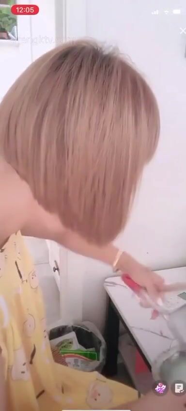 重磅 抖音直播技術性走光 熱舞 露底 美女雲集 (105)