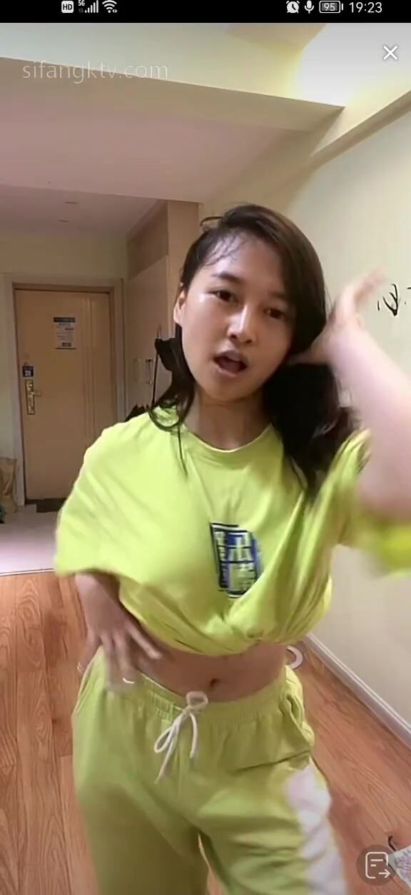 重磅 抖音直播技術性走光 熱舞 露底 美女雲集 (12)