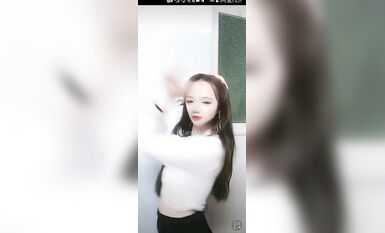 重磅 抖音直播技術性走光 熱舞 露底 美女雲集 (228)