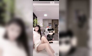 重磅 抖音直播技術性走光 熱舞 露底 美女雲集 (253)