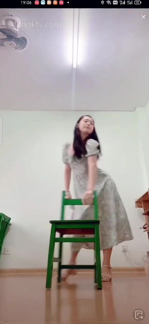 重磅 抖音直播技術性走光 熱舞 露底 美女雲集 (375)