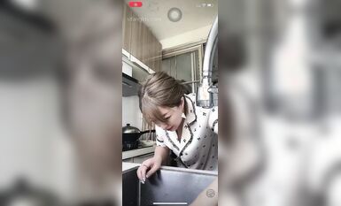 重磅 抖音直播技術性走光 熱舞 露底 美女雲集 (58)