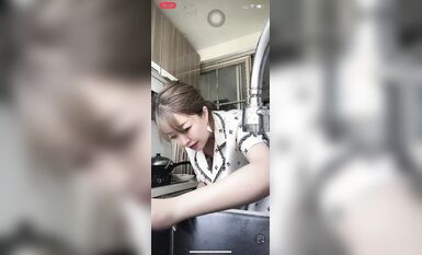 重磅 抖音直播技術性走光 熱舞 露底 美女雲集 (58)