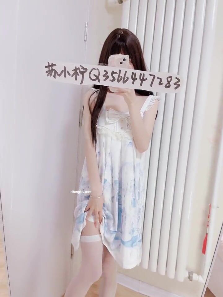 青春無敵 抖音風網紅嫩妹人氣小仙女【蘇小檸】訂制私拍M腿銷魂坐蠟魔性BGM彈力搖 (6)