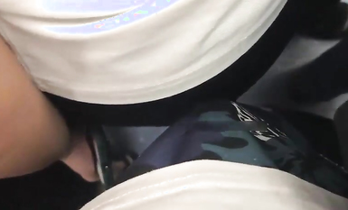 色膽包天頂臀系列-頂女高中生2