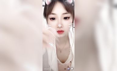 最新《瘋狂抖音》外篇之《抖音擦邊》眾女神直播中各種閃現走光刷邊 露毛露屁 凸點誘惑 (117)