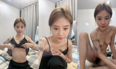 07年極品紋身小太妹「沈思悲劇」付費直播，神仙顏值，極品大長腿，揉奶自慰撩騷，真他媽羨慕她男朋友！② (8)