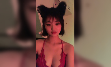 女神！奶子超級大~【聲音超甜】尺度突破！終於漏B了~狂擼~ (4)